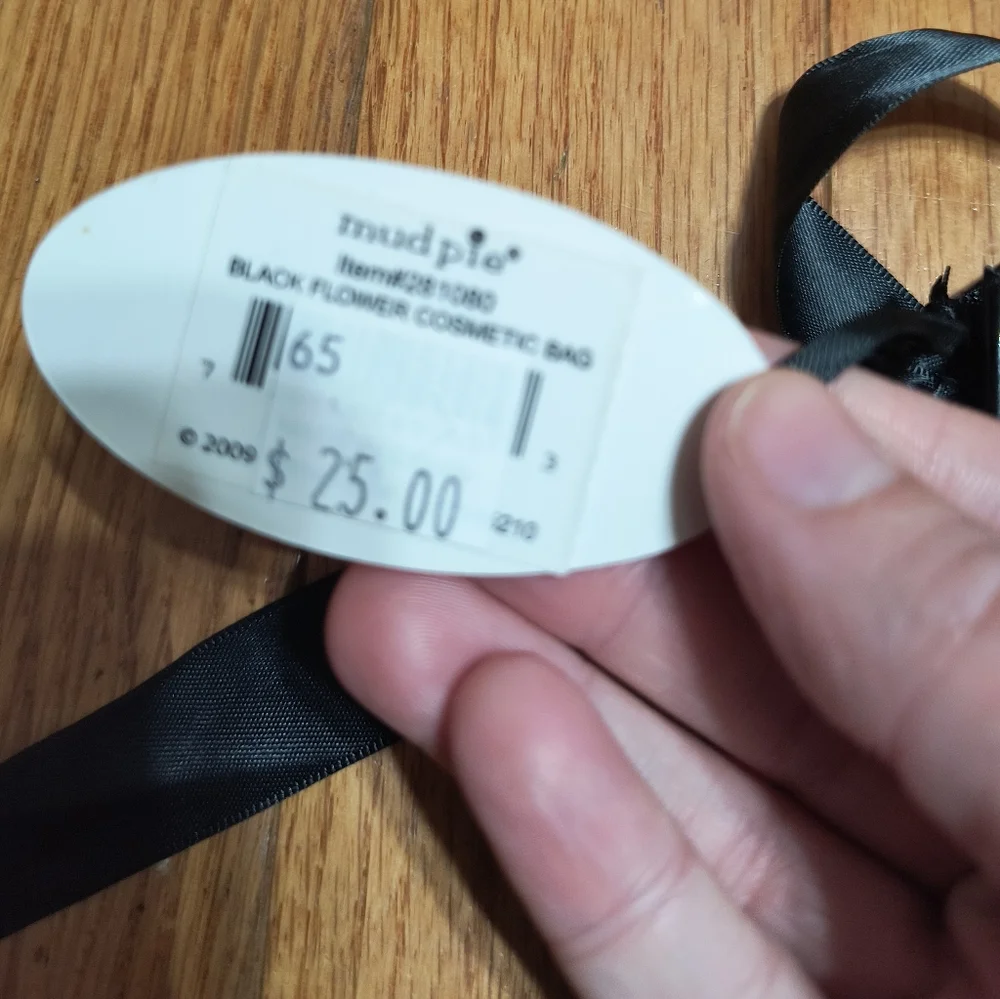 3/$10⭐ NWT Mud Pie sheer mesh makeup bag, small, black. - Picture 3 of 5